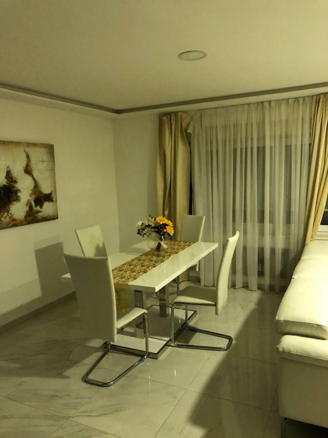 Valerija Apartment Загреб Екстериор снимка